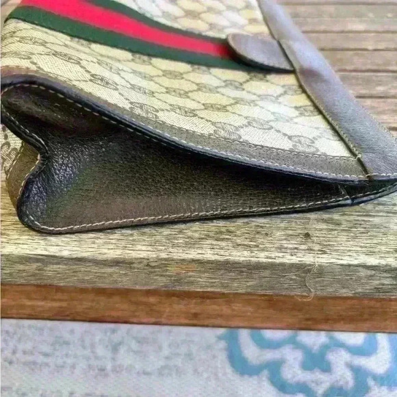 Gucci Ophidia Clutch Crossbody bag- 💯 authentic vintage clutch- interior intact - Picture 6 of 16